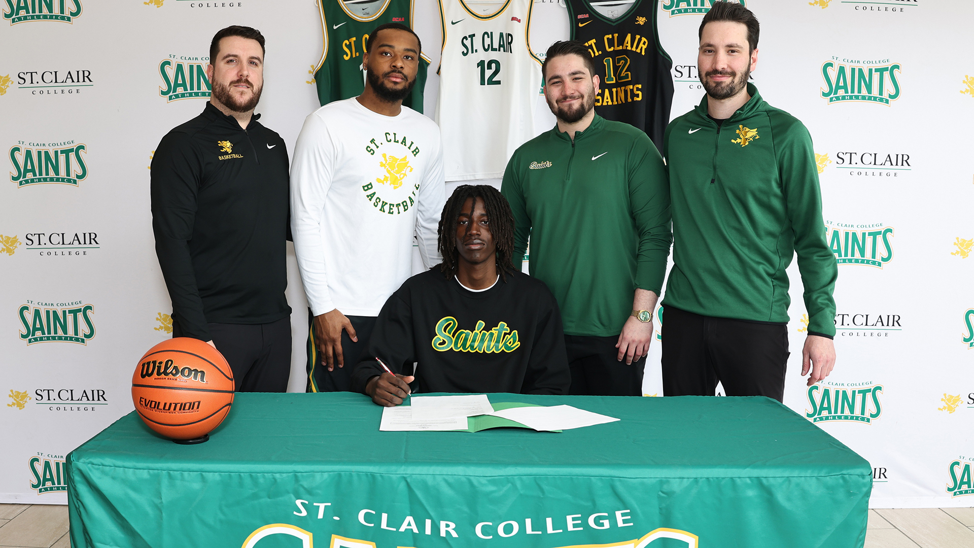 Men's Basketball Adds Height with Younger Tiea