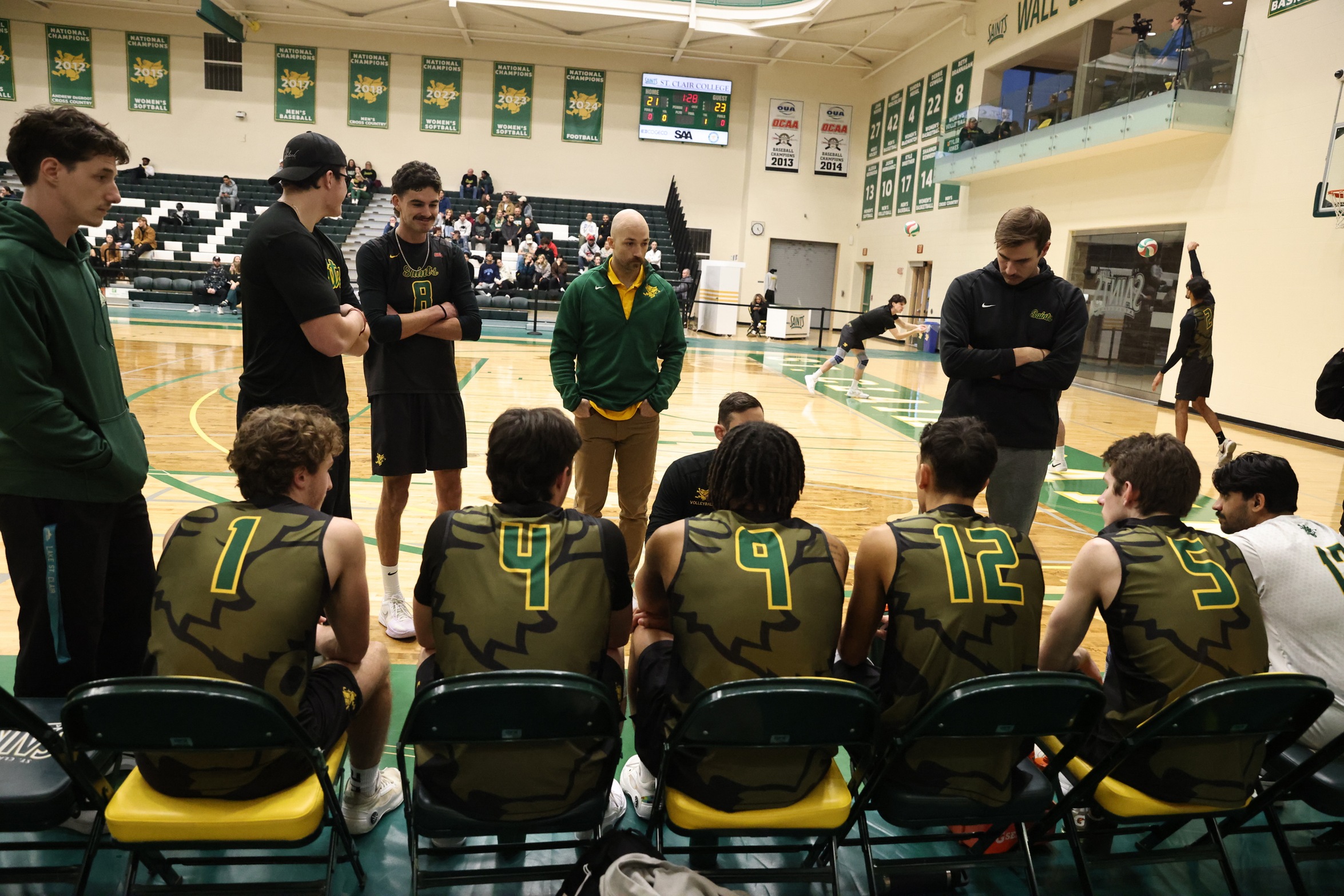 Men's Volleyball Split Games in Toronto